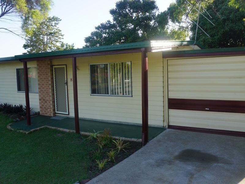 8 Whitcomb Street, Hillcrest QLD 4118