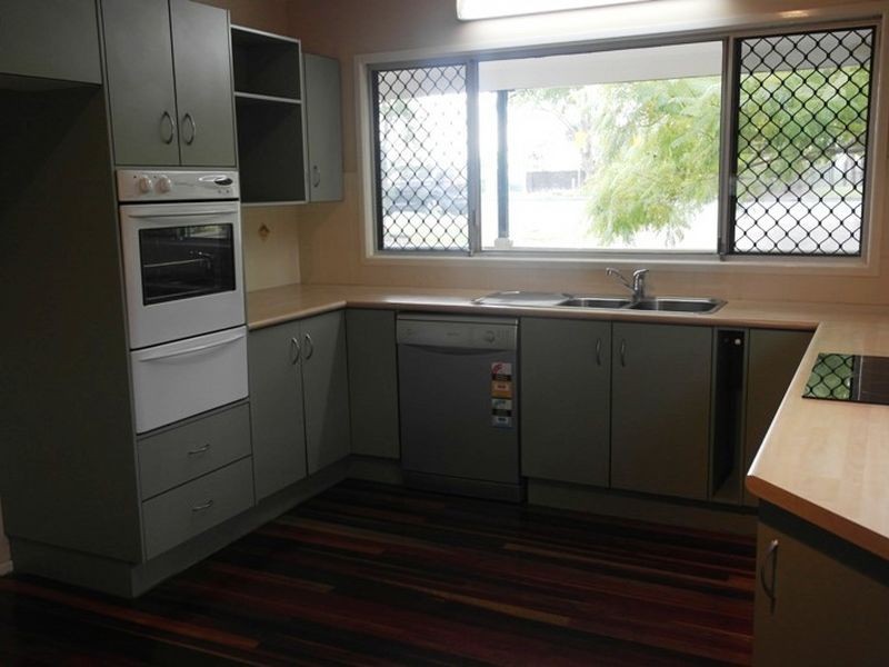 153 Springwood Road, Springwood QLD 4127