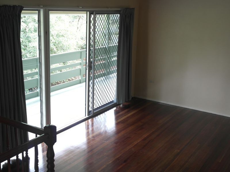 153 Springwood Road, Springwood QLD 4127