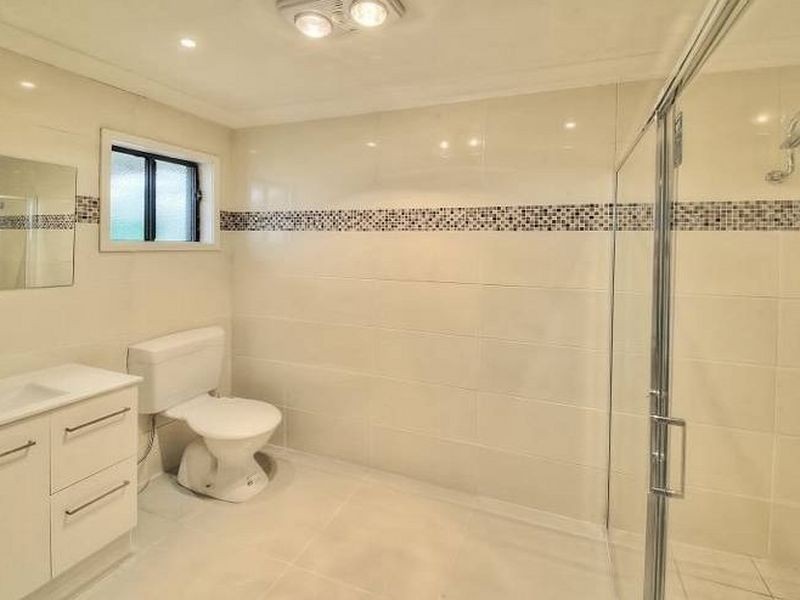 9 Juanita Grove, Springwood QLD 4127