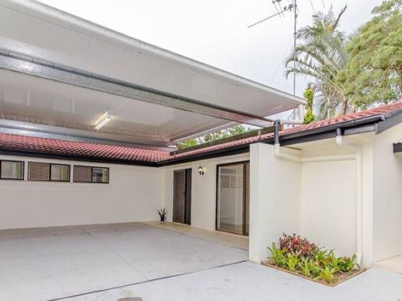 9 Juanita Grove, Springwood QLD 4127