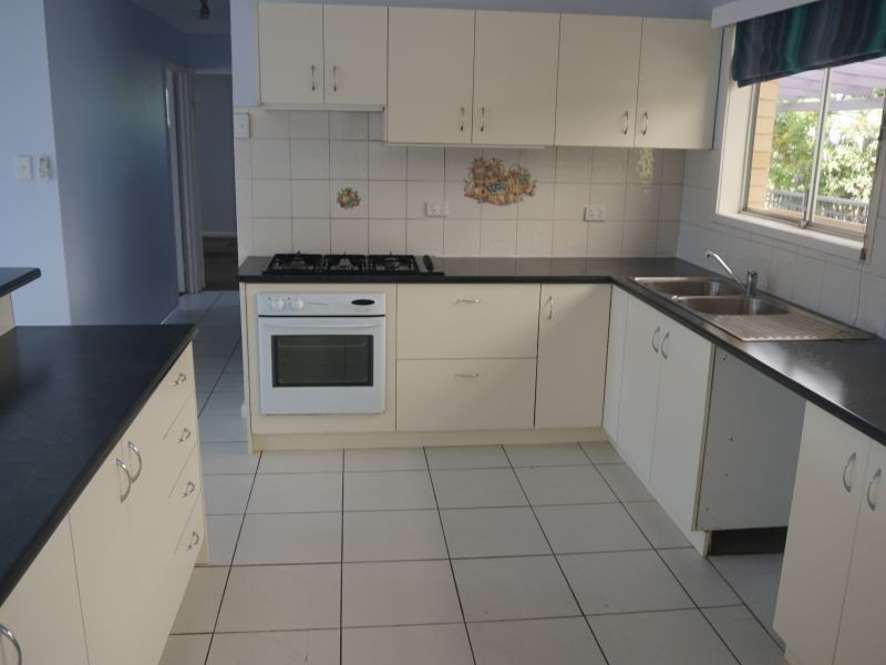 5 Sports Drive, Underwood QLD 4119