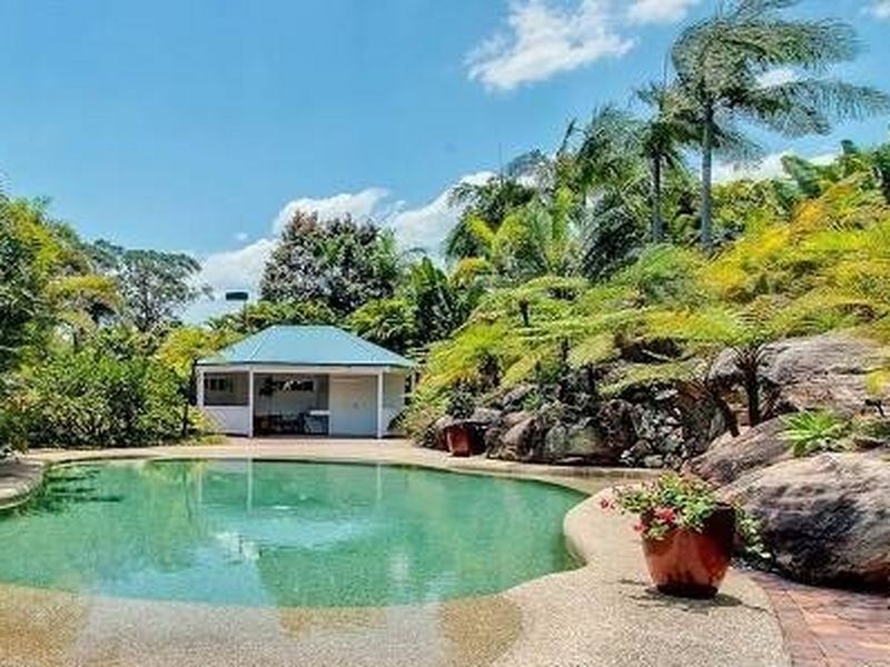 108 Dennis Road, Springwood QLD 4127