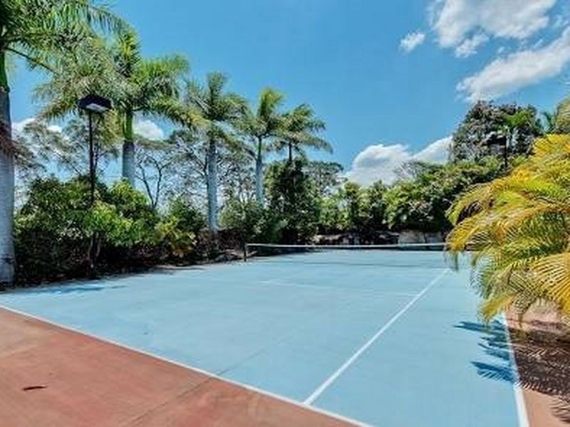 108 Dennis Road, Springwood QLD 4127