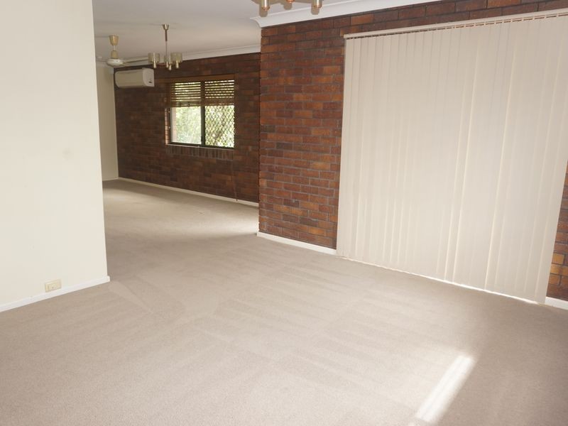 4 Simone Street, Boronia Heights QLD 4124