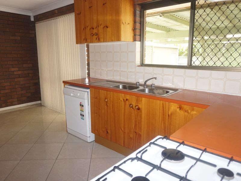 4 Simone Street, Boronia Heights QLD 4124