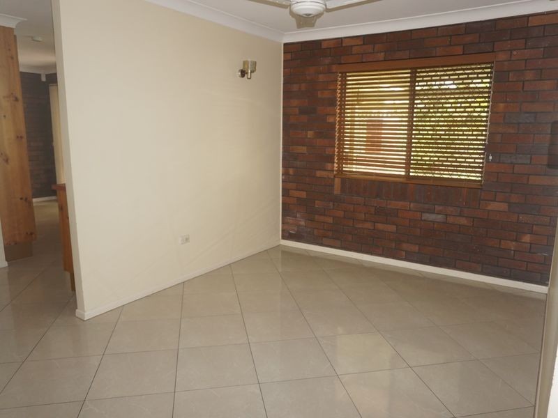 4 Simone Street, Boronia Heights QLD 4124