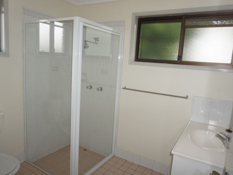 4 Simone Street, Boronia Heights QLD 4124