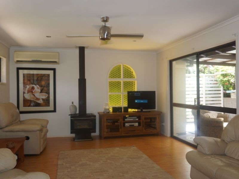 17 Rosewood Street, Daisy Hill QLD 4127