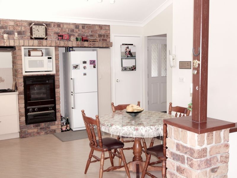8 Almira Street, Shailer Park QLD 4128