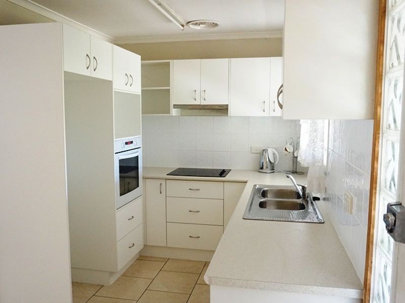 15 Knightsbridge Crescent, Rochedale South QLD 4123