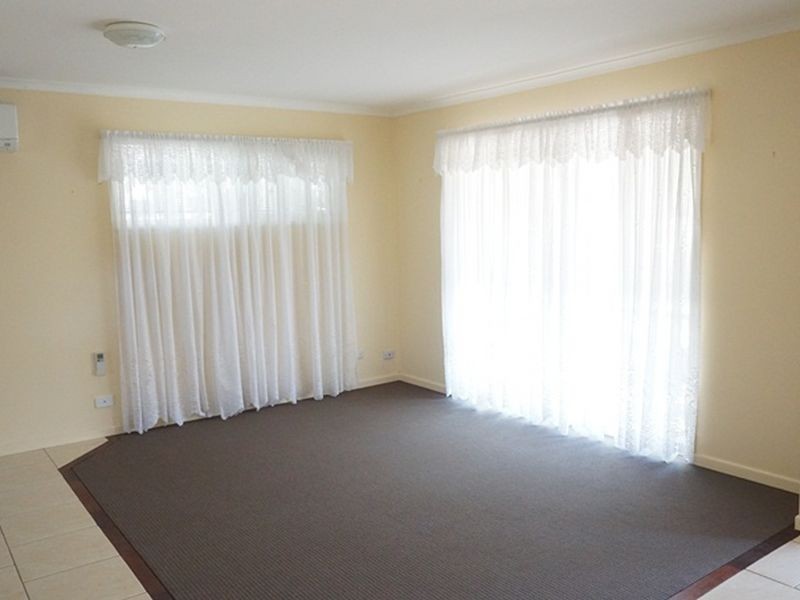 15 Knightsbridge Crescent, Rochedale South QLD 4123