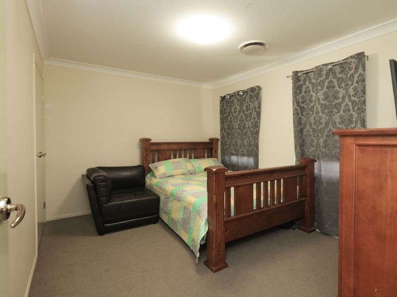 7 Ironbark Place, Heathwood QLD 4110