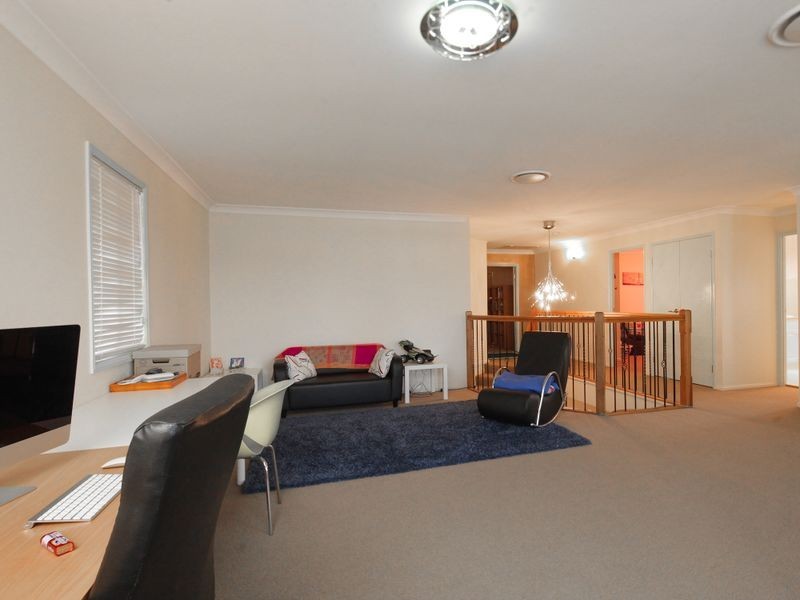 7 Ironbark Place, Heathwood QLD 4110