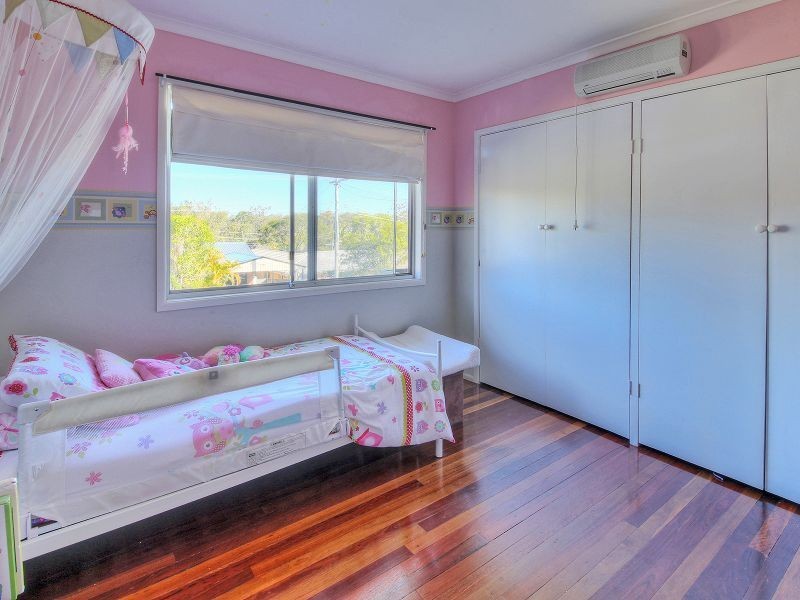 18 Raquel Ave, Springwood QLD 4127