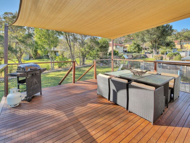 18 Raquel Ave, Springwood QLD 4127