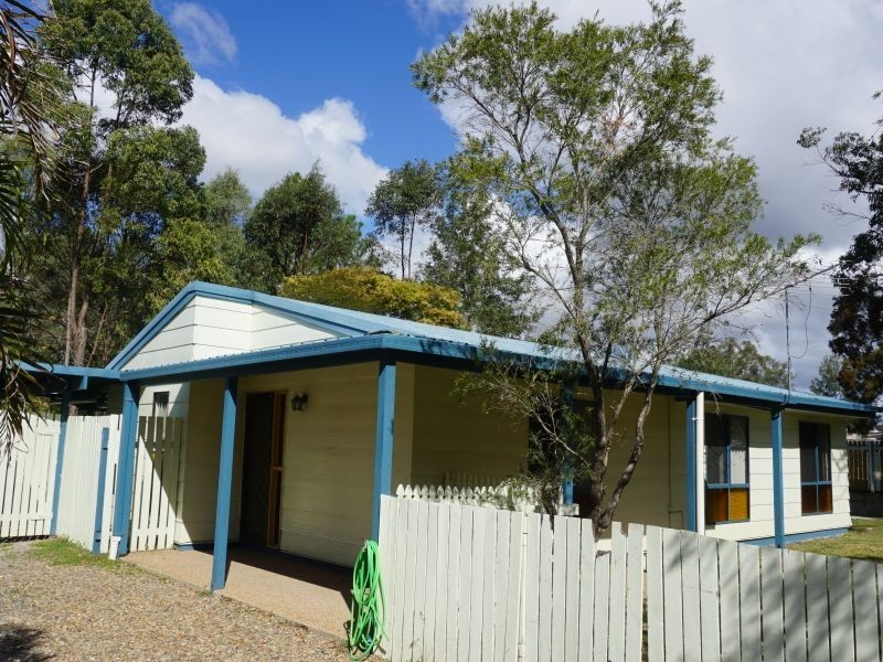 19 Ariel Ave, Kingston QLD 4114