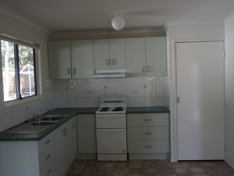 19 Ariel Ave, Kingston QLD 4114