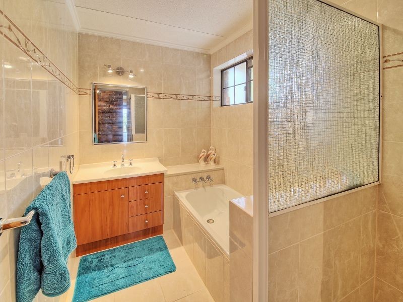 18 Elysium Road, Rochedale South QLD 4123