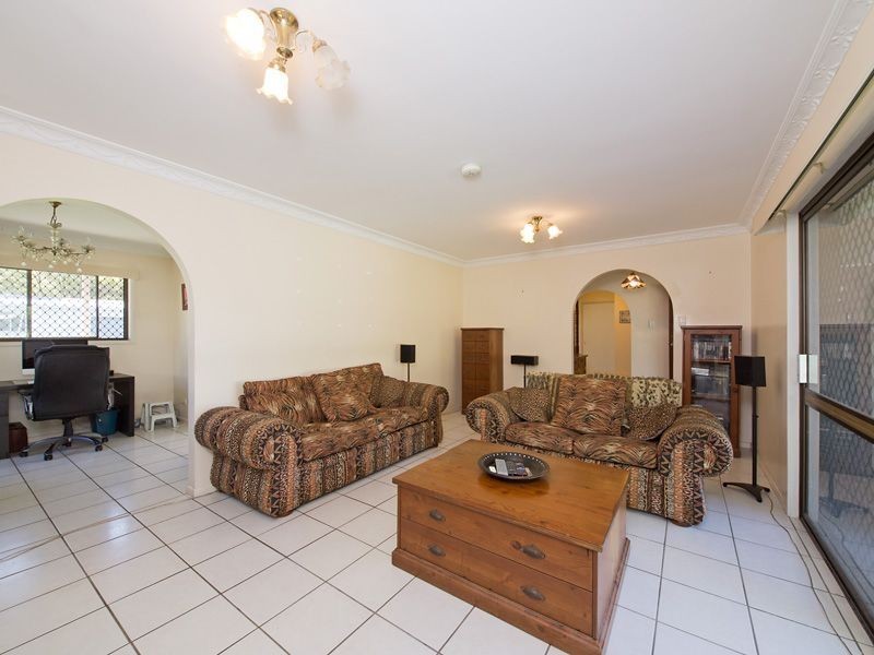 37 Jellicoe Street, Loganlea QLD 4131