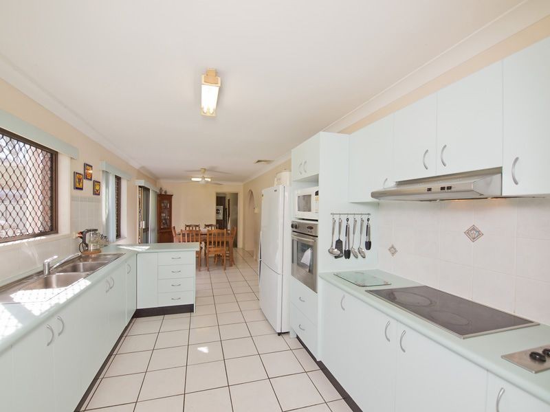 37 Jellicoe Street, Loganlea QLD 4131