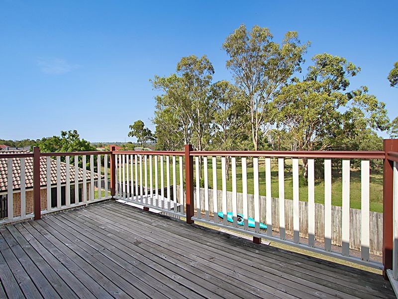 11 Fairway Drive, Meadowbrook QLD 4131