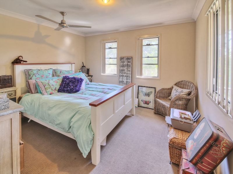 1 Yarraman Chase, Waterford QLD 4133