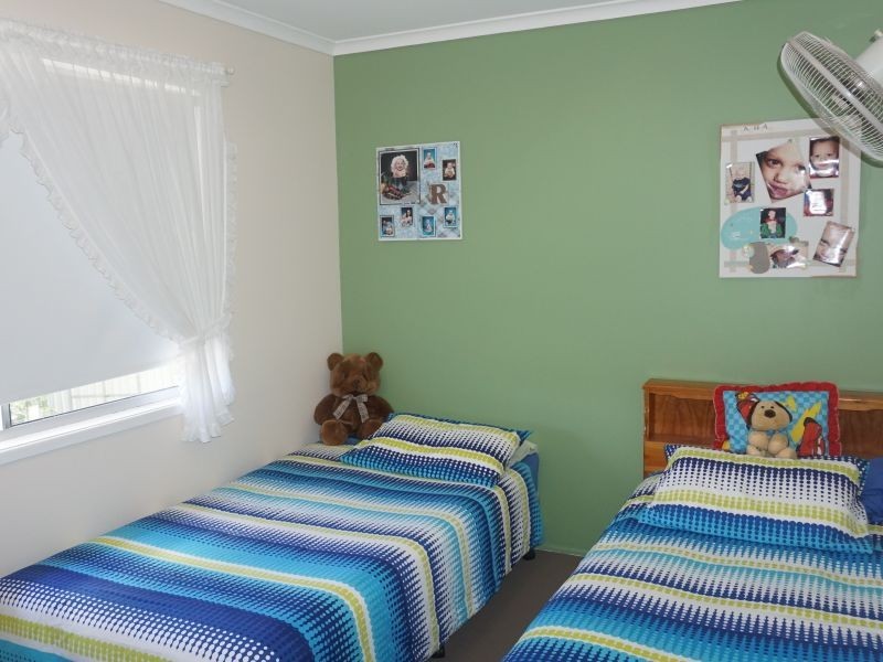 17 Lennox Court, Logan Central QLD 4114