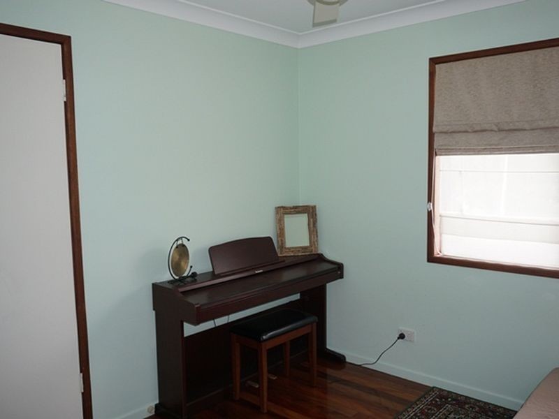 24 Rosewood Street, Daisy Hill QLD 4127