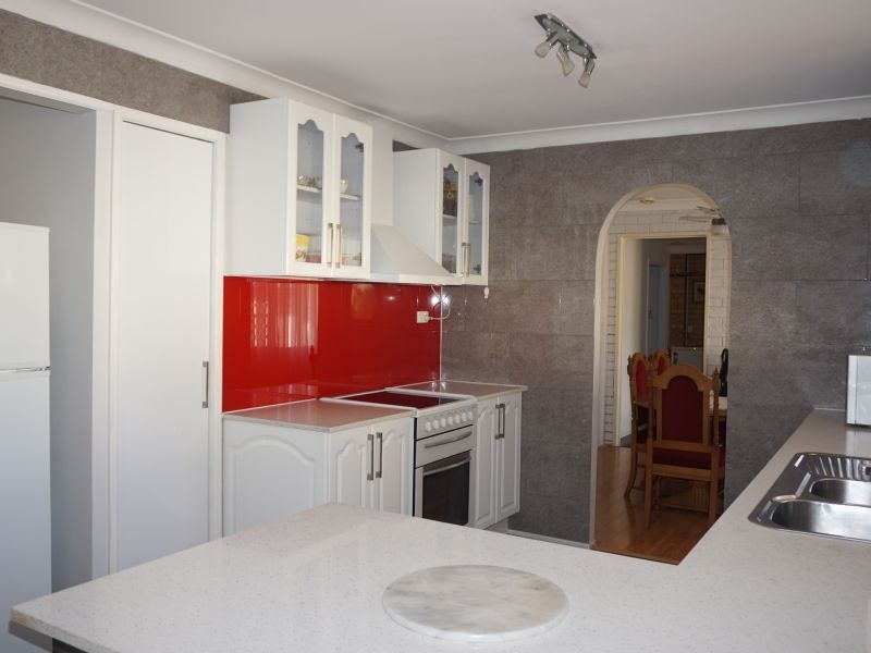 44 Barbaralla Drive, Springwood QLD 4127