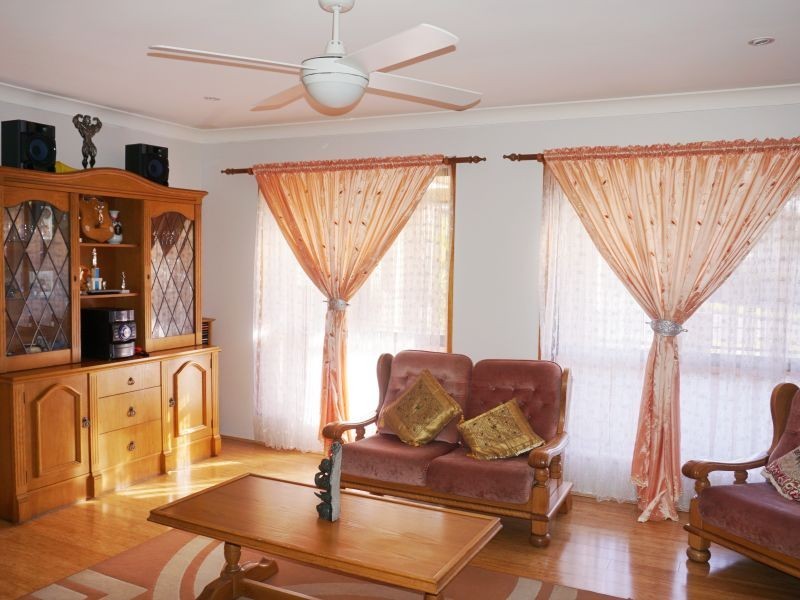 44 Barbaralla Drive, Springwood QLD 4127