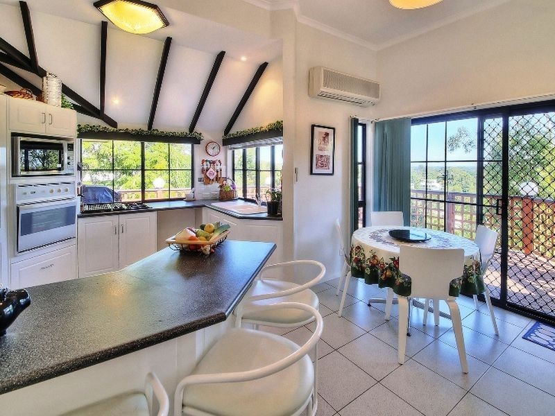 10 Mooloo Court, Shailer Park QLD 4128