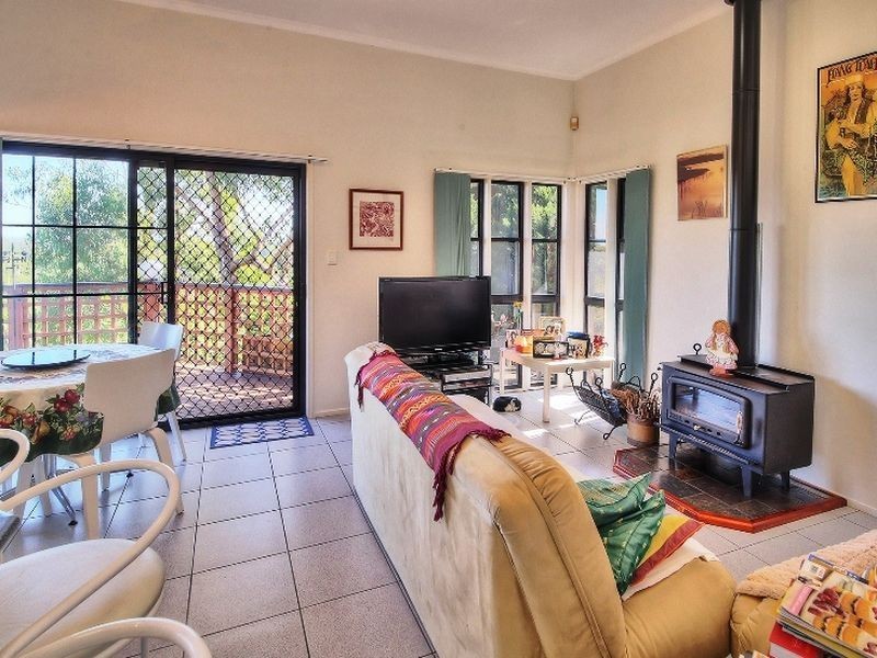 10 Mooloo Court, Shailer Park QLD 4128