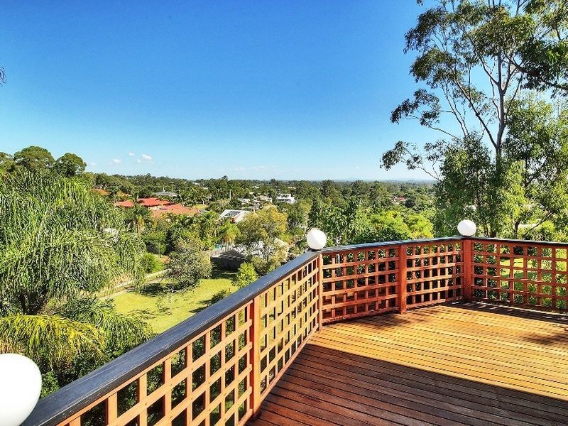 10 Mooloo Court, Shailer Park QLD 4128