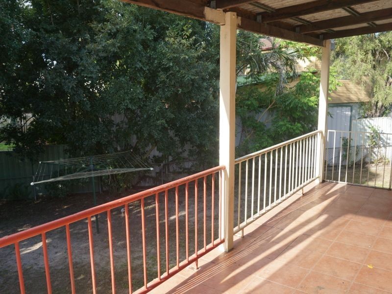 1 Balmoral Street, Slacks Creek QLD 4127
