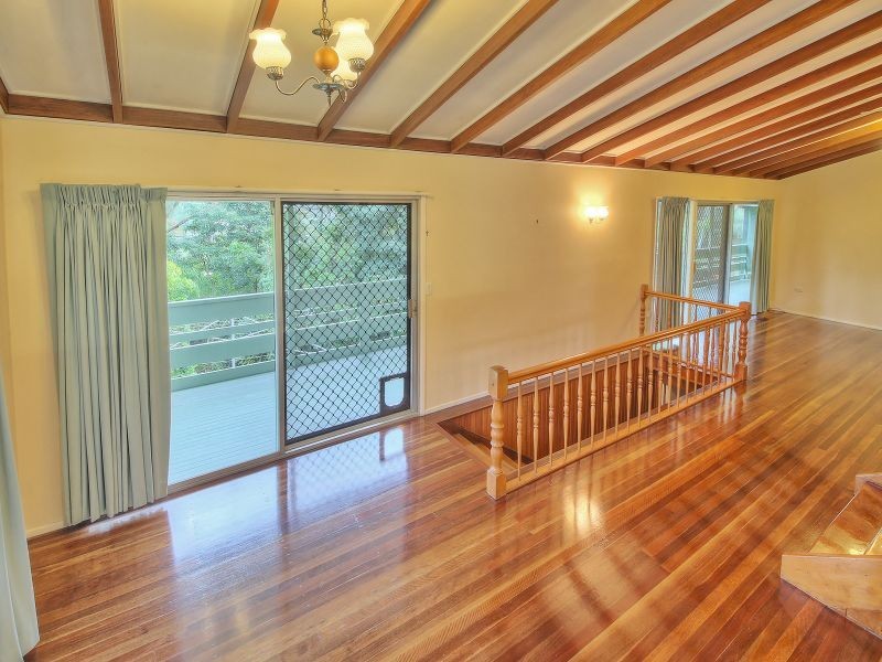 153 Springwood Road, Springwood QLD 4127