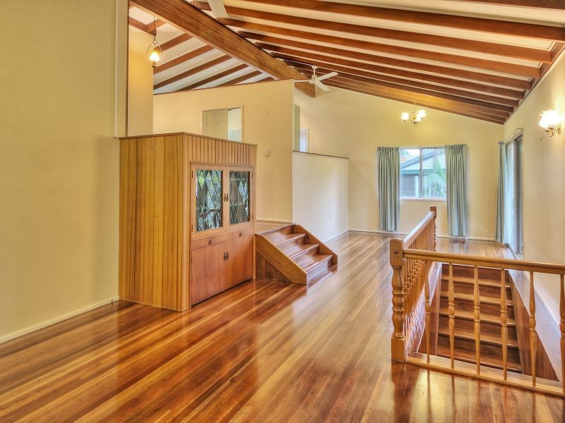 153 Springwood Road, Springwood QLD 4127