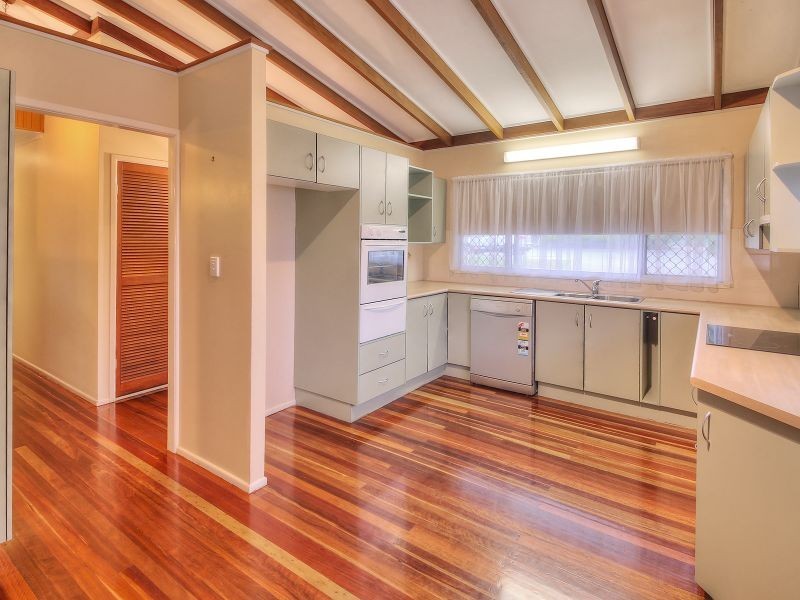 153 Springwood Road, Springwood QLD 4127