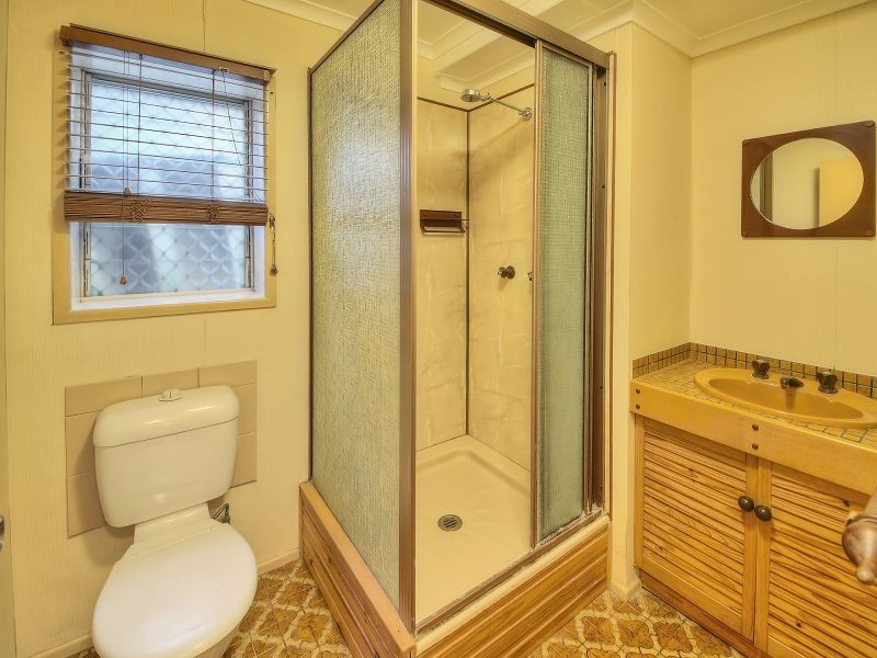 153 Springwood Road, Springwood QLD 4127