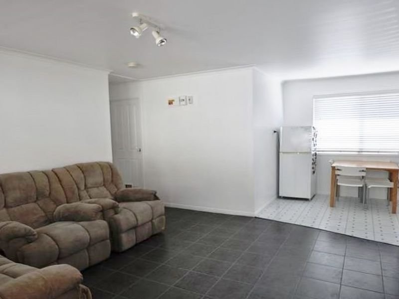17/28 Defiance Road, Logan Central QLD 4114