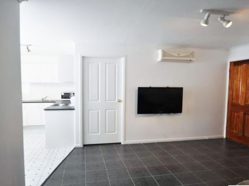 17/28 Defiance Road, Logan Central QLD 4114