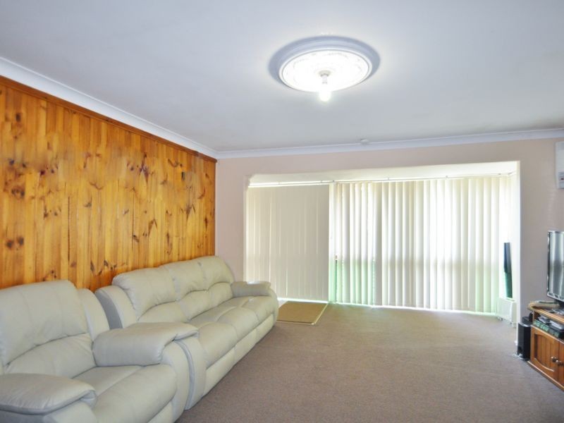 19 Ash Avenue, Woodridge QLD 4114