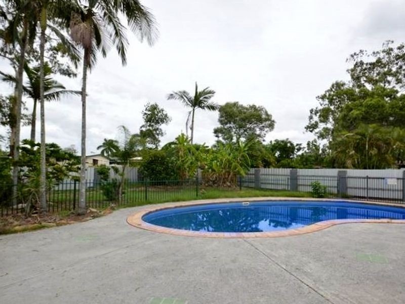 17 Sarah Street, Loganlea QLD 4131