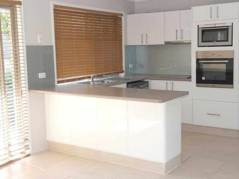 64 Celandine Street, Shailer Park QLD 4128