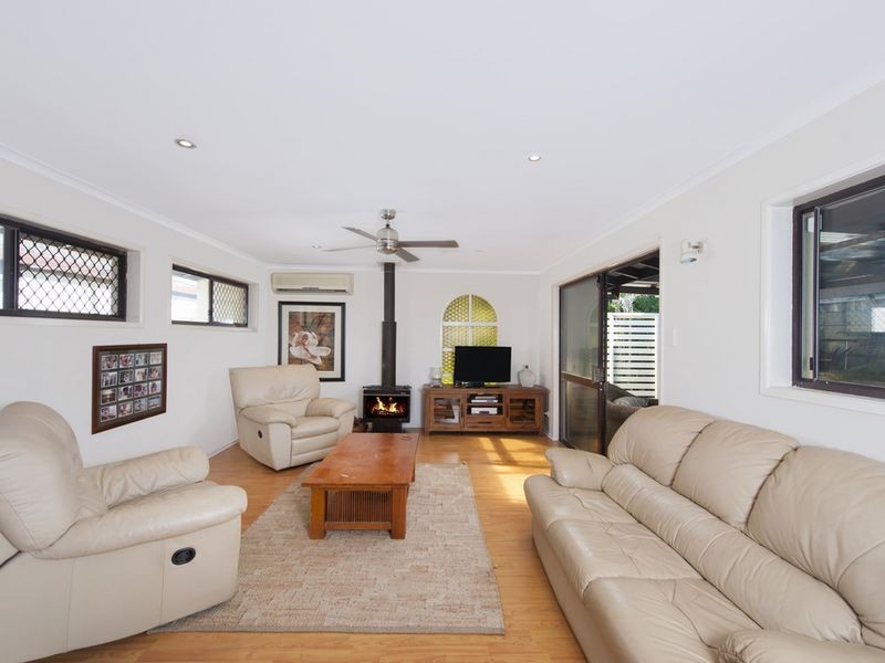 17 Rosewood Street, Daisy Hill QLD 4127