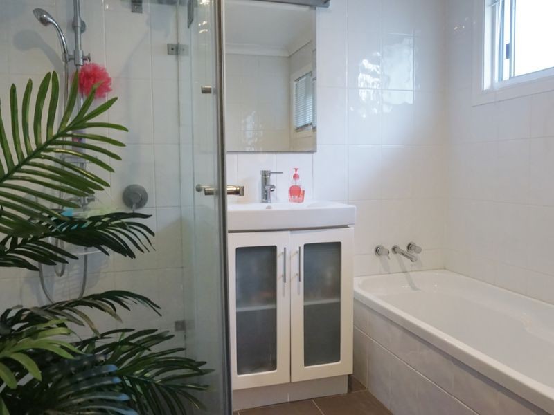41 Barbaralla Drive, Springwood QLD 4127