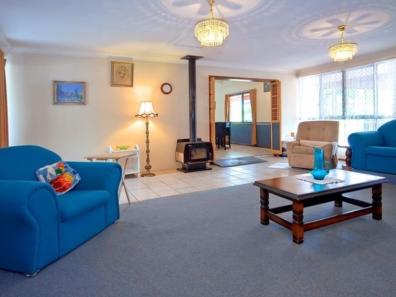 48 Lobelia Avenue, Daisy Hill QLD 4127