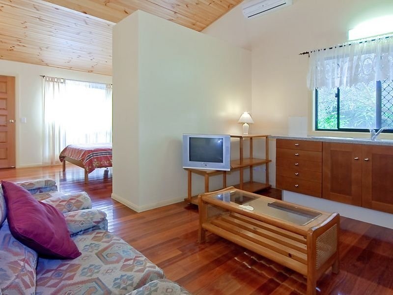 48 Lobelia Avenue, Daisy Hill QLD 4127