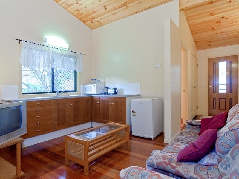 48 Lobelia Avenue, Daisy Hill QLD 4127