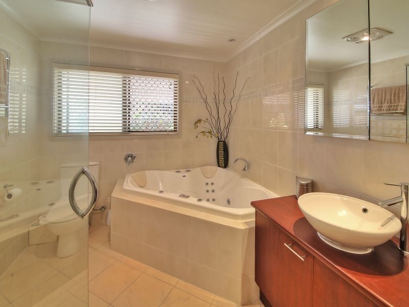 36 Parfrey Road, Rochedale South QLD 4123